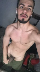 RyanMira: Public ( 9 фото)