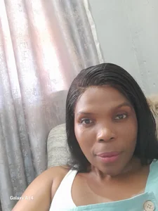 BustyEbonyMilf Public  3. fénykép