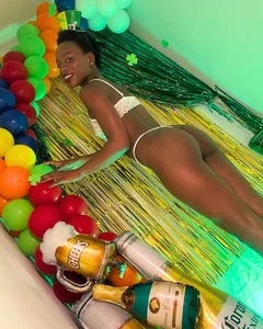 Pretty Coco 🍀✨ od Coco_Kiss  2 snímek