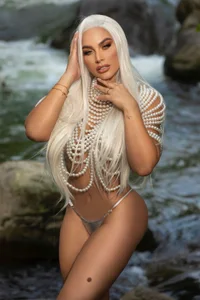 Lizz_Tayler Daenerys Targaryen Pic 2