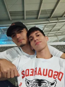 andbrysex kullanıcısının En pareja albümü -  2 fotoğraf