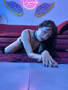 _Alexandra_Jones TOUCH ME 圖片 3