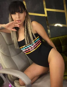 AnitaLevanta Public Pic