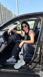 RussianGirls_ Moments in the car: Melissa Pic 7