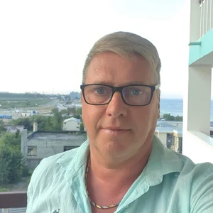 RobertStripX Relaxing  3টি ছবি