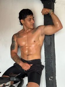 ryanwhite3 <3 圖片