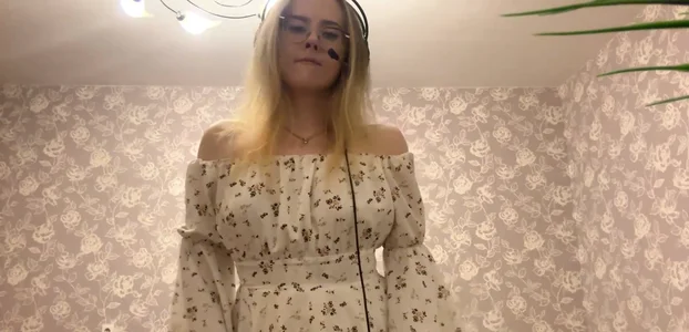 ElmiraGildea's my favorite outfit Sex Photo 4