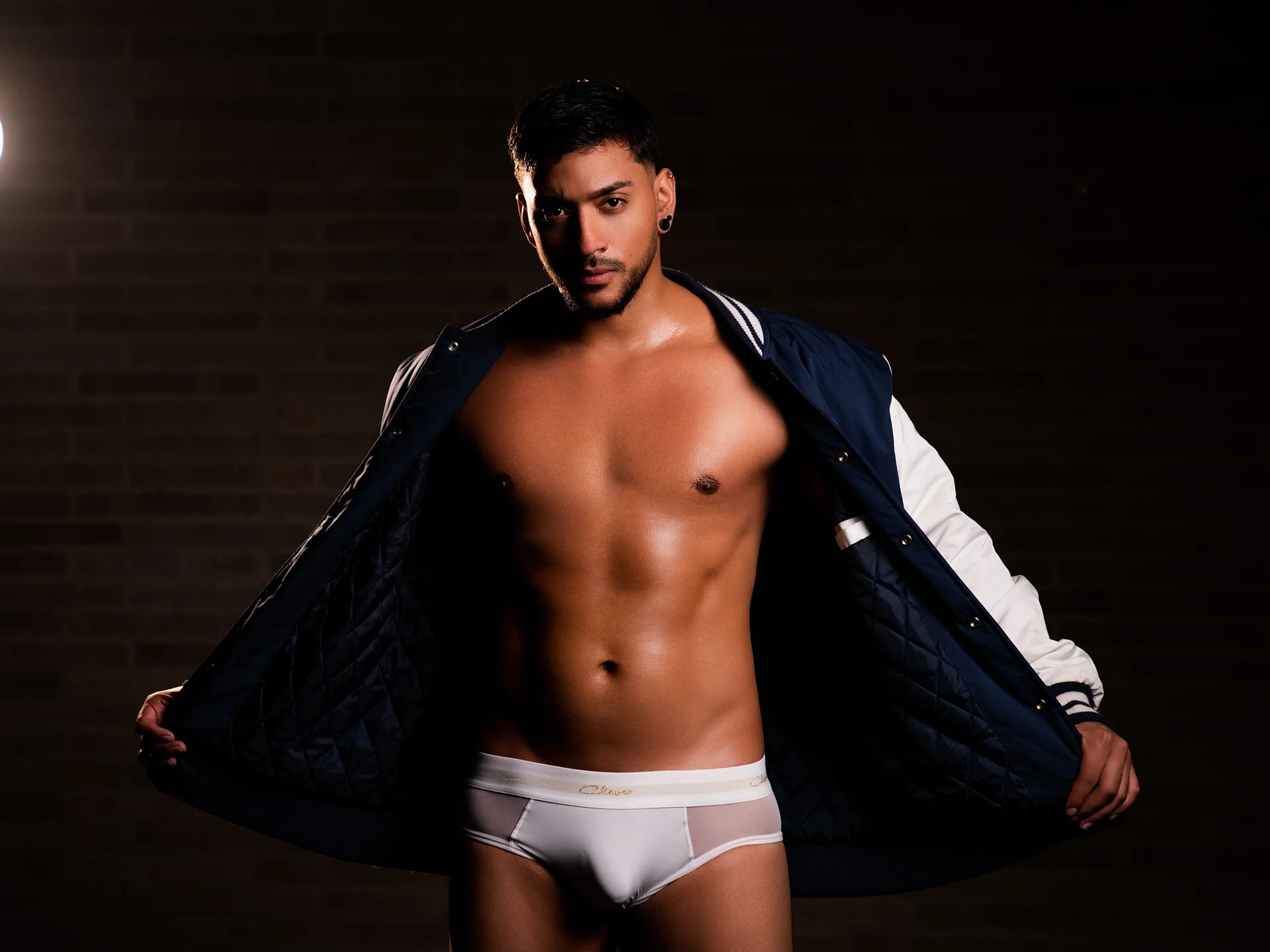 Axel_knox1 A little oil on my body💦😈🔥 Immagine 
