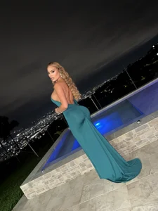 Lizztayler14 At night I become your most precious diamond Pic