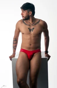 Bait4men Public Poză