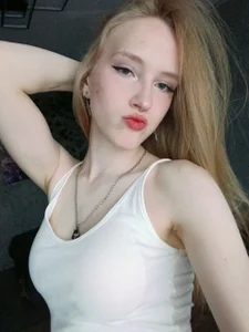 Mia_Azart Public Billede