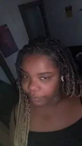 QueenTease420 Public Pic 3