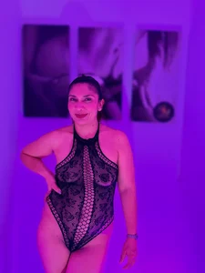 SexyRachel_ dangerous look👀😏 Pic