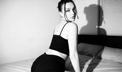 OliviaFantasy Public Pic 3