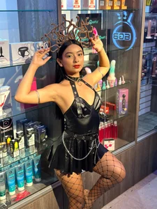 MeganCruzGB: A sexy jellyfish 😈 ( 6 фото)