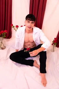 AlessioVitale 💎❤️ Masculine energy with dangerous intentions. Foto