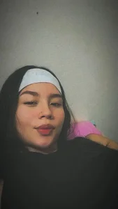 ROSIE_MOSS Public Pic 5