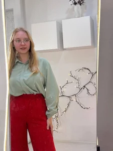 AlicaCohill Not trying to impress — it just happens 😎✨ Pic 2