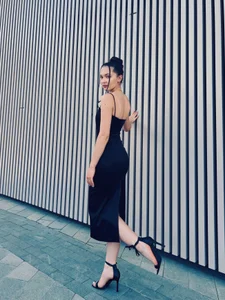 elina_syuiのA bit of me🖤の 3枚の写真