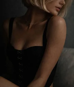 Stiflers_mum's XXX Nude Photo 4