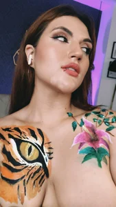 becca_diamond body paint Bilde 5