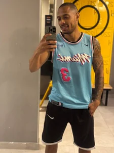 Sweet_Alessandre Today's routine: back, arms, and mischief 💪😈🥵 Kuva 3