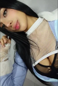 EMYCLARK01 the face you want to see every day  3. fénykép