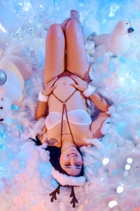 BIANCAROY1 MerryChristmas <3me Pic