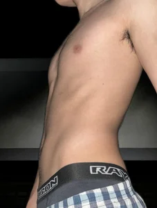 my body ⬰ de Anky_xx  2 Imagens