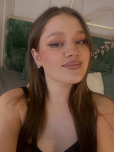 Jenny_Hart Public Pic 5