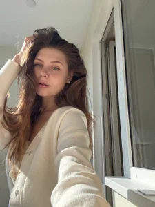 BlissTouch_9's XXX Nude Photo 1