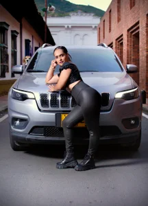 MarilynVega1 A little urban style Pic