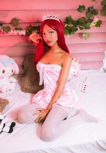 Elaisaprincess pretty little princess 🖤👑 Bilde 2