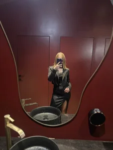 meee od LilliLowrie  4 snímek