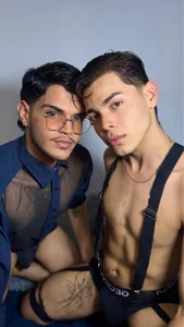 Wild_Empire333 Public 사진 3