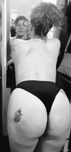 Sexyysandra Noir et blanc 2 Immagine 