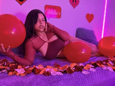 MiaCollinssx Public Pic 3