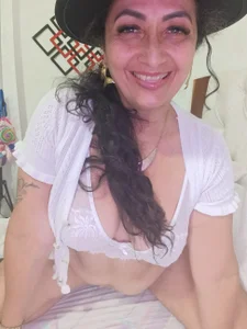 AlessandraLeroy1 amateur Foto 4
