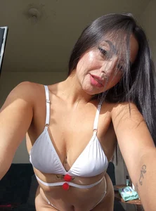 Eva_ritz loving the sunny day🌷💛☀ Gambar 7