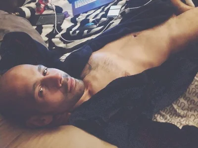 LeeCox Public টি ছবি