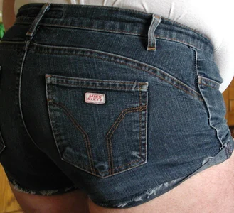 Turnhöschen und Hotpants de Turnhoeschen_1  3 photos