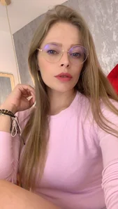 Laurablue: Welcome ! ( 2 фото)