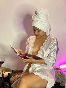 AbbyWathson 💕GRWM BEFORE TRANSMISSION Pic 6