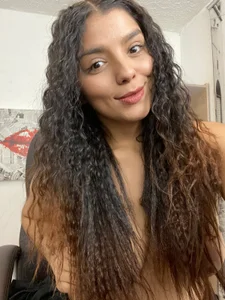 issa__nassar A crazy crew for you 🥰 Pic 2