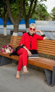 Nika_Clare Public Pic 8