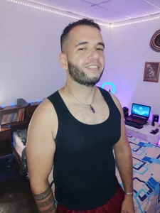 Xein_WoIf In room Pic 3