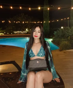 mell_muller Public  4. fénykép