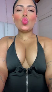 kiana_cream Hi 🧁 Pic