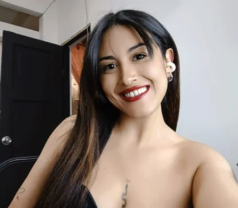 Scarlet_tt Public  3টি ছবি