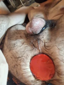 Showing my stuffed hole and my cock in cage de Elias_la_salace  2 Imagens